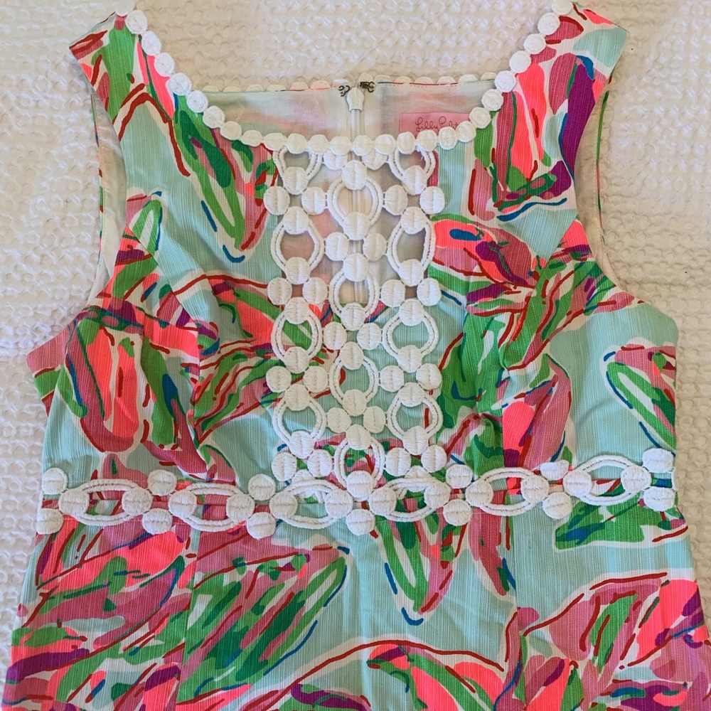 Lilly Pulitzer Rosie in the Vias Lace Detail Square Neck Shift Dress Size 0 - Picture 3 of 4